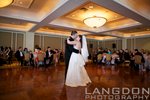 couple dancing kiss